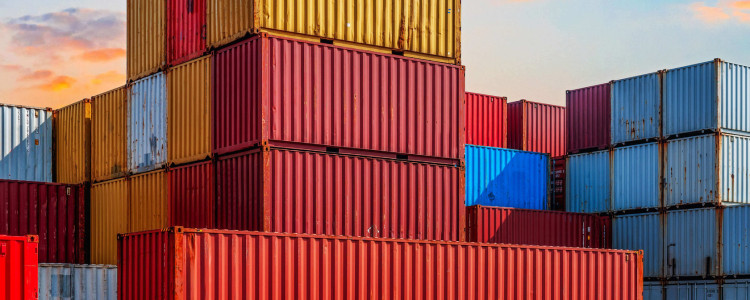Морские контейнеры: ключевой элемент глобальной логистики