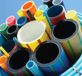 Как без проблем установить пластиковые трубы в системе канализации?